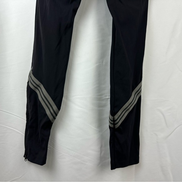 Free People Movement Black Leggings With Zipper Bottom. Size Small. - Picture 9 of 11